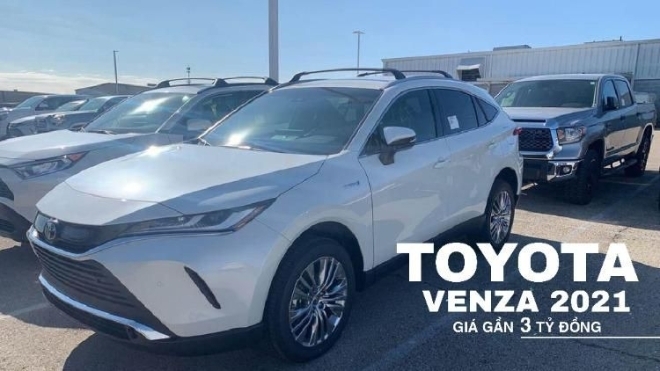 Toyota Venza 2021 được chào bán với giá gần 3 tỷ đồng 