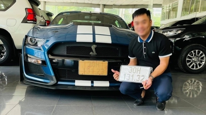 Video: Ford Mustang Shelby GT500 2020 độc nhất Việt Nam được gắn biển số với ý nghĩa toàn 
