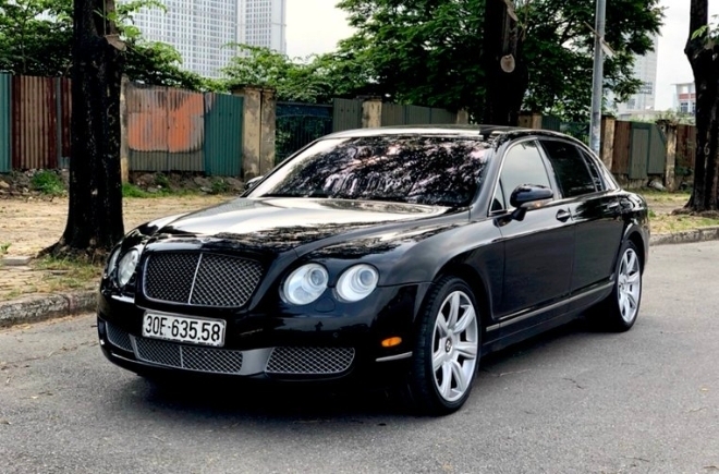 Xe sang Bentley Flying Spur 2007 giá 1,45 tỷ đồng, ngang giá Mercedes-Benz C180 AMG mới tại Việt Nam