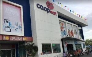 Bãi đậu xe Coopmart Cam Ranh