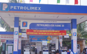 Cây xăng Petrolimex - Cửa hàng 25