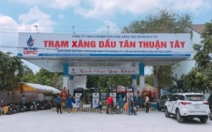 Cây xăng Tân Thuận Tây