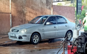 Rửa xe Phi Bằng