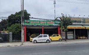 Salon Huy Trần